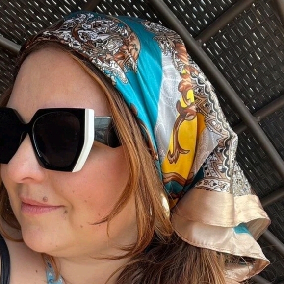 💖 2/$30 Square Satin oversized boho Floral blue paisley Old Money hair Scarf - Picture 4 of 16